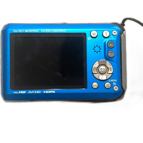 Panasonic Lumix TS4 12.1MP Waterproof Digital Camera w/4.6x Optical Zoom Bundle - Picture 3 of 9